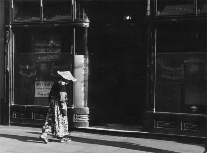 Framed Print : The Hong Kong Restaurant at 58-60 Shaftesbury Avenue, Soho, London, England. undated Framed Print : The Hong Kong Restaurant at 58-60 Shaftesbury Avenue, Soho, London, England. undated