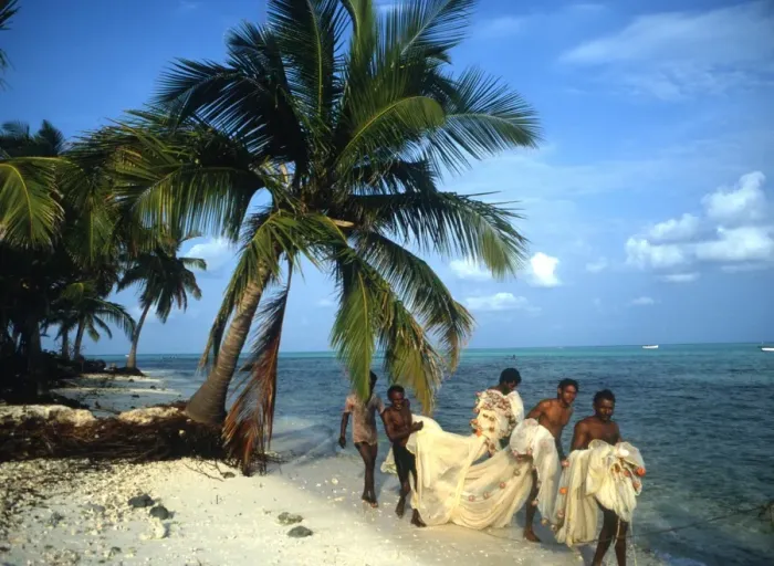 Framed Print : India - Laccadives (Lakshadweep) The beautiful atoll island of the Laccadives Framed Print : India - Laccadives (Lakshadweep) The beautiful atoll island of the Laccadives