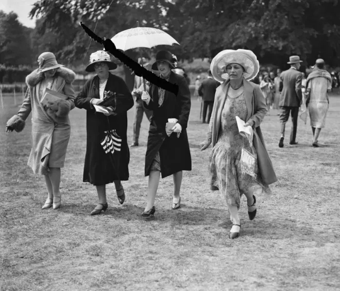 Framed Print : Indian Empire Garden party at Ranelagh Mrs Shamief 3 July 1929
