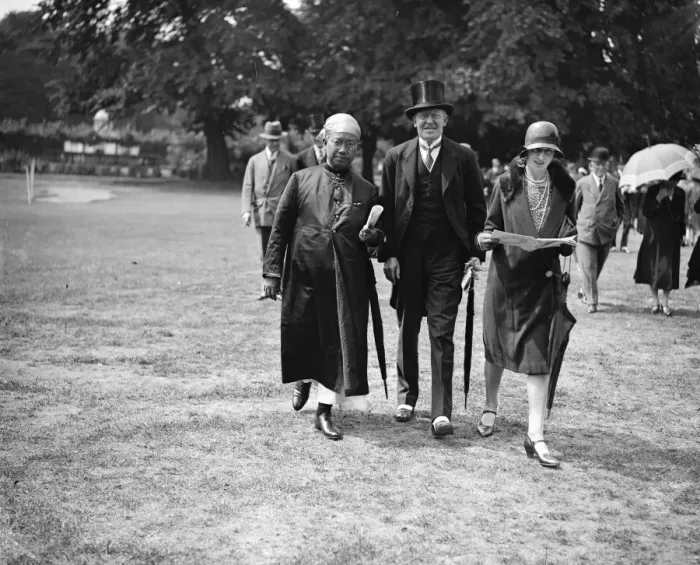 Framed Print : Indian Empire Garden party at Ranelagh Sawba of Mongimit with Col and Mrs Carrett 3 Framed Print : Indian Empire Garden party at Ranelagh Sawba of Mongimit with Col and Mrs Carrett 3