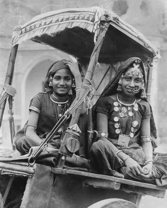 Framed Print : Indian kidnapping drama Typical Indian Nautch Girls 16 January 1925 Framed Print : Indian kidnapping drama Typical Indian Nautch Girls 16 January 1925