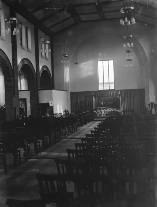 Framed Print : An interior view of St Martin s, the new church in Barnehurst, Kent Framed Print : An interior view of St Martin s, the new church in Barnehurst, Kent