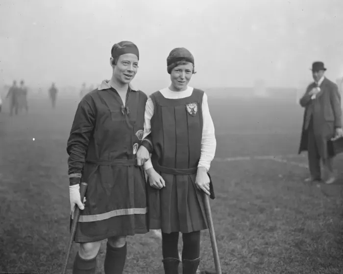 Framed Print : International Hockey at Merton Abbey Fraulein Hambrook ( Harvestehude, Germany )