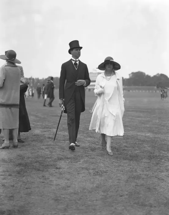 Framed Print : International Polo match at the Hurlingham Club, London. The British Army versus Framed Print : International Polo match at the Hurlingham Club, London. The British Army versus
