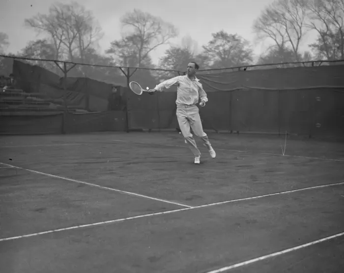 Framed Print : International tennis at Birmingham. Higgs ( England ) who won in play. 7 May 1927