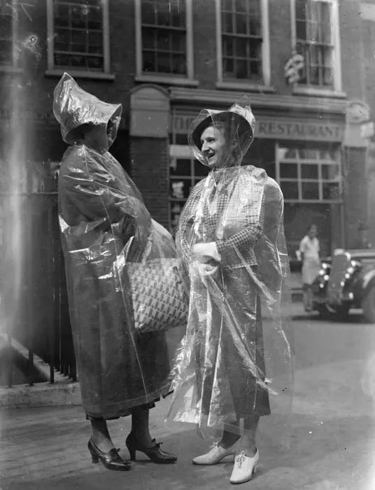 Framed Print : Invisible Protection Against English Summer - American Girls Introduce New Fashion Framed Print : Invisible Protection Against English Summer - American Girls Introduce New Fashion