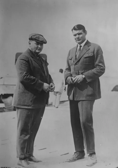 Framed Print : The Italian round - the - world flight. Signor Hemmer ( left ) and Mr R Larsen