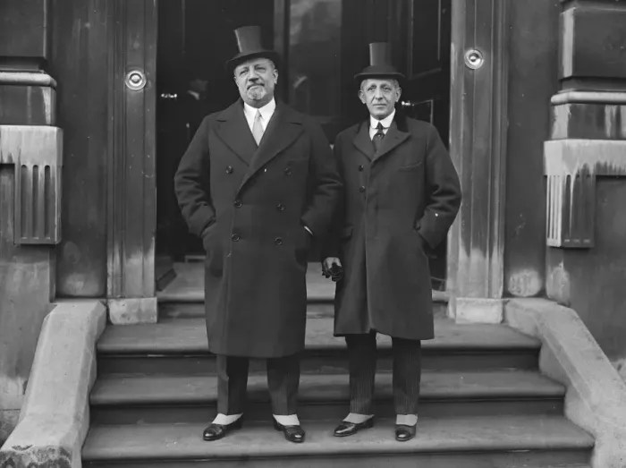 Framed Print : Italy and Britian agree on debt settlement. Count Volpi and Mr Churchill arrived