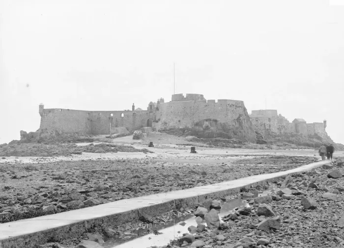 Framed Print : Jersey St Helier, Elizabeth Castle