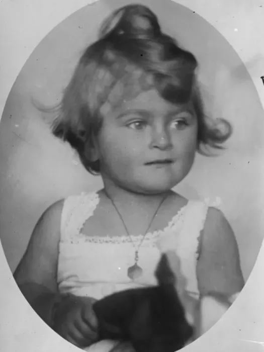 Framed Print : Josette Linder, the daughter of the late Max Linder and his wife. An action is