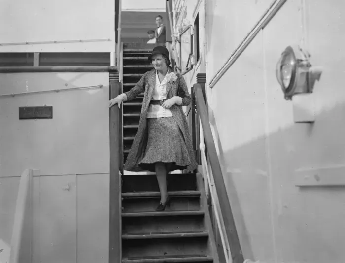 Framed Print : June returns to England. June, the noted actress, who was recently divorced Framed Print : June returns to England. June, the noted actress, who was recently divorced