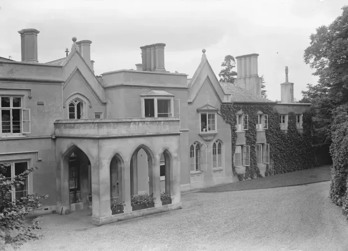 Framed Print : Kenry House, Putney Vale, where Prince Chichibu, second son of the Emperor of Japan Framed Print : Kenry House, Putney Vale, where Prince Chichibu, second son of the Emperor of Japan