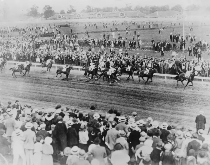 Framed Print : The Kentucky Derby, The World Record Attendance at Great Race Meeting Over 75 000 persons