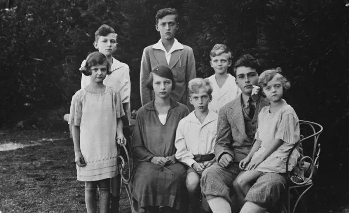 Framed Print : A King without a country. The Archduke Otto of Austria with his brothers and sisters Framed Print : A King without a country. The Archduke Otto of Austria with his brothers and sisters