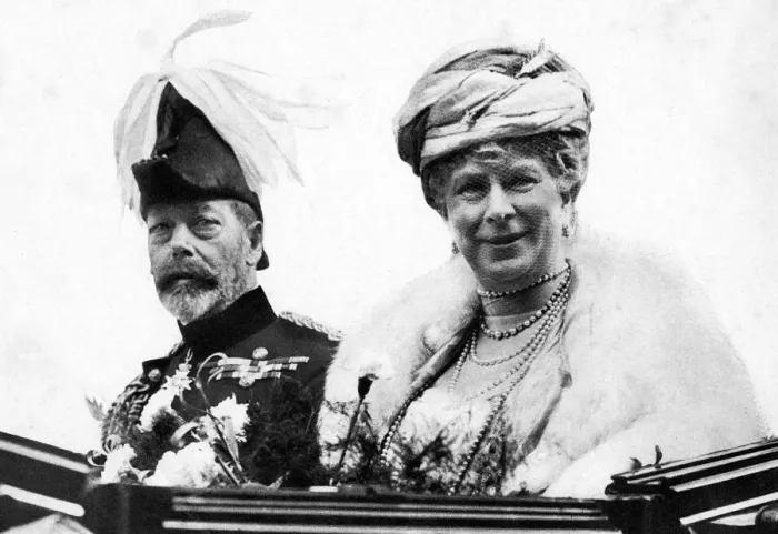 Framed Print : King George V and Queen Mary undated c. 1935