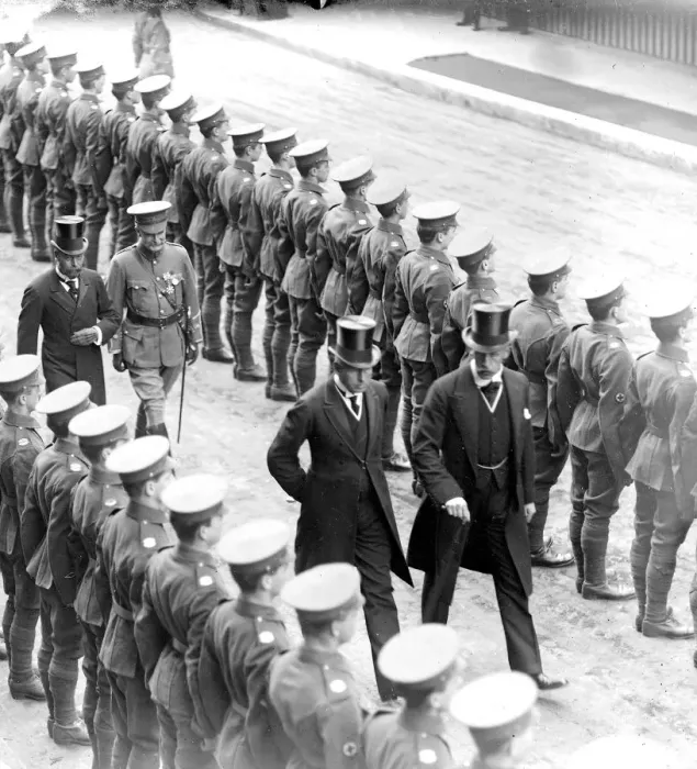 Framed Print : King inspects Guard of Honour at opening of Royal Society of Medicines building