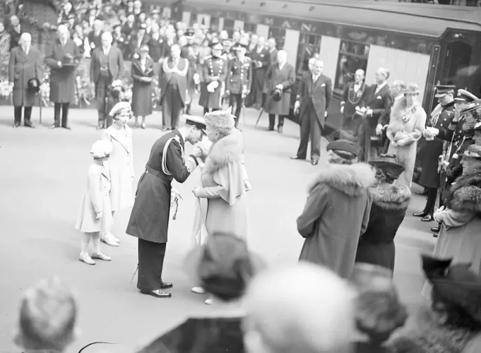 Framed Print : The King and Queen leave for Canada. Photo shows the King kissing his mother Queen Framed Print : The King and Queen leave for Canada. Photo shows the King kissing his mother Queen