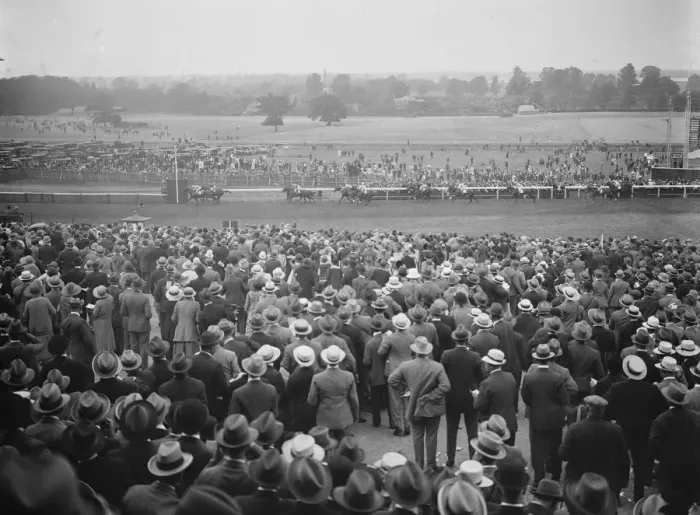 Framed Print : King and Queen witness race for elipse stakes at Sandown Park. The finish of the race