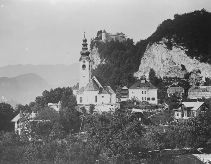 Framed Print : King and Queen of Yugoslavias honeymoon spot. Castle Veldes, perched on a rock Framed Print : King and Queen of Yugoslavias honeymoon spot. Castle Veldes, perched on a rock