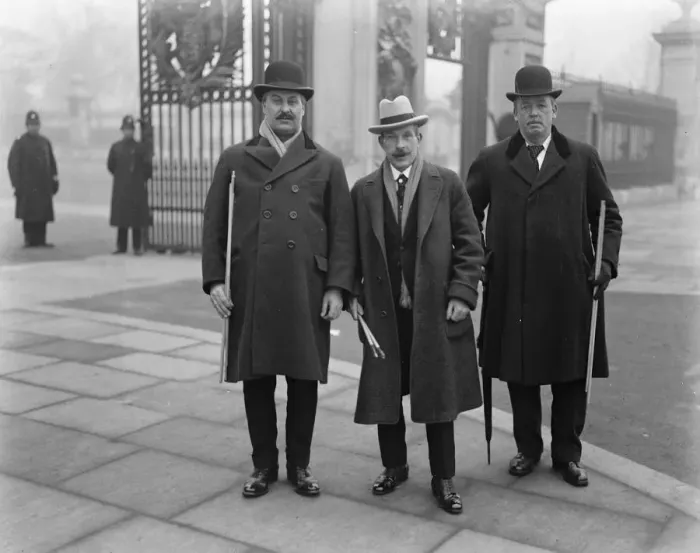 Framed Print : The King receives his Labour Ministers at Buckingham Palace. Mr Tom Griffiths