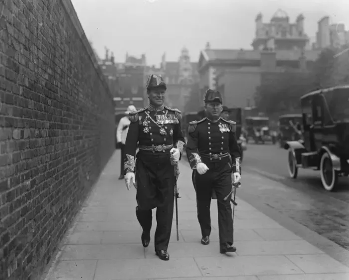 Framed Print : The Kings levee. Rear Admiral Evans of the Broke ( left ) leaving. 1 June 1928