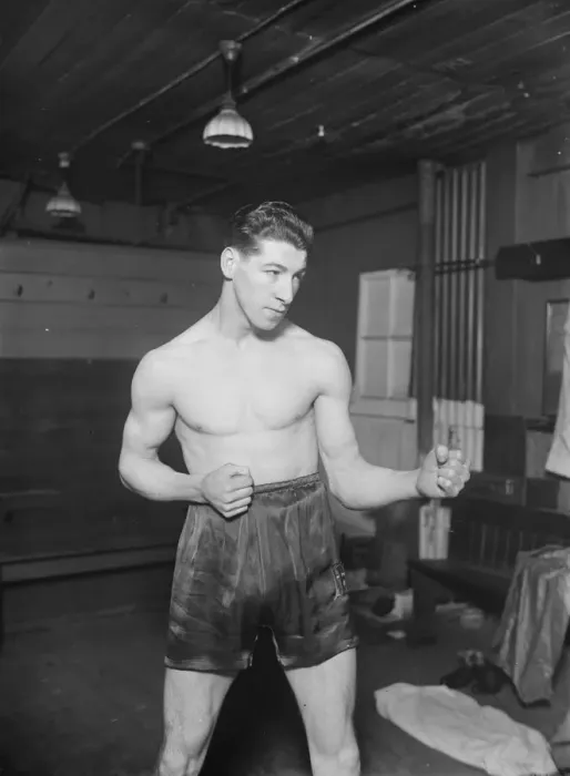 Framed Print : Well known boxers. Len Harvey. 1 February 1929 Framed Print : Well known boxers. Len Harvey. 1 February 1929