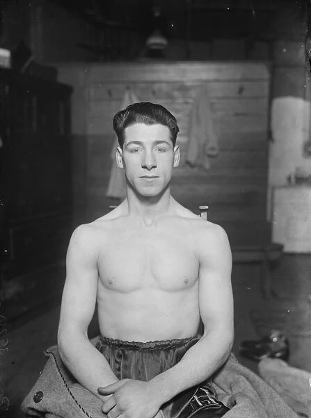 Well known boxers. Len Harvey. 1 February 1929