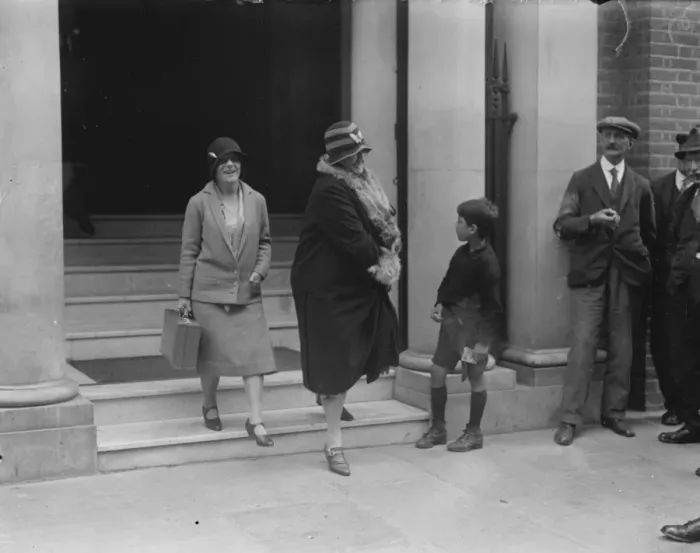 Framed Print : Labour Leaders meet in London. Miss Ellen Wilkinson and Dr Marion Phillips Framed Print : Labour Leaders meet in London. Miss Ellen Wilkinson and Dr Marion Phillips