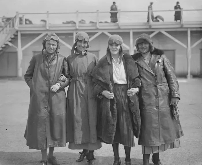 Framed Print : Ladies Motor Race at Brooklands The members Spring race meeting at Brooklands Framed Print : Ladies Motor Race at Brooklands The members Spring race meeting at Brooklands