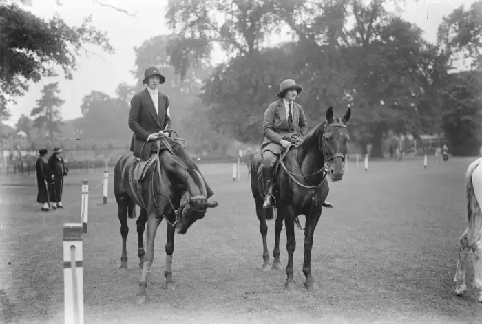 Framed Print : Ladies mounted sports at Ranelagh. Lady Dorothy Moore ( left ) and Lady Victoria Fielding Framed Print : Ladies mounted sports at Ranelagh. Lady Dorothy Moore ( left ) and Lady Victoria Fielding