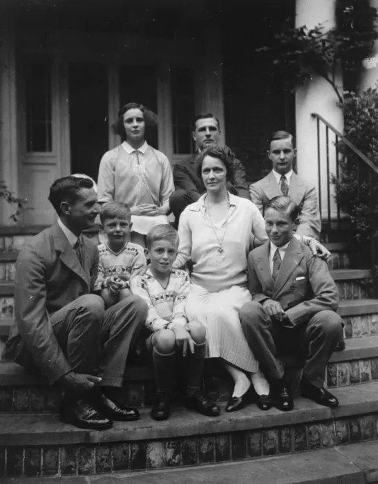 Framed Print : Lady Astor at her ancestral home. Lord and Lady Astor with their children, reunited Framed Print : Lady Astor at her ancestral home. Lord and Lady Astor with their children, reunited