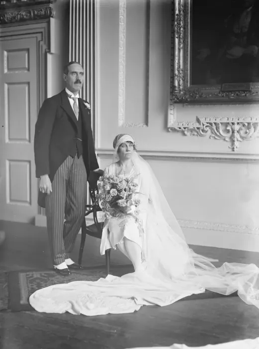 Framed Print : Lady Mayoresss wedding. Miss E Pryke and Mr C Turner were married in St Pauls Cathedral Framed Print : Lady Mayoresss wedding. Miss E Pryke and Mr C Turner were married in St Pauls Cathedral