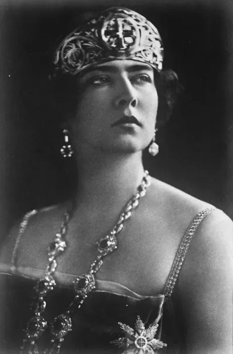 Framed Print : Latest portrait of Queen Maria of Yugoslavia. 9 January 1929