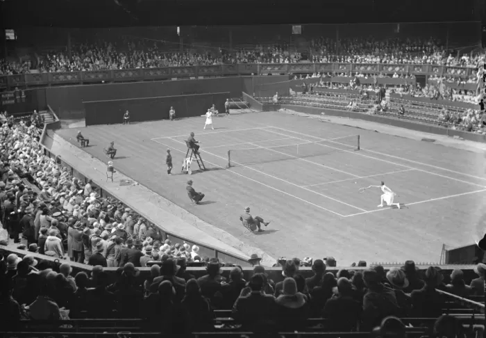 Framed Print : Lawn tennis at Wimbledon. General view of the match between Miss Bennett and Mrs Mallory Framed Print : Lawn tennis at Wimbledon. General view of the match between Miss Bennett and Mrs Mallory