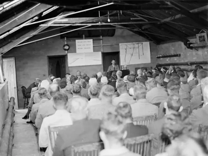 Framed Print : A lecture at the East Malling Research Station. 1935