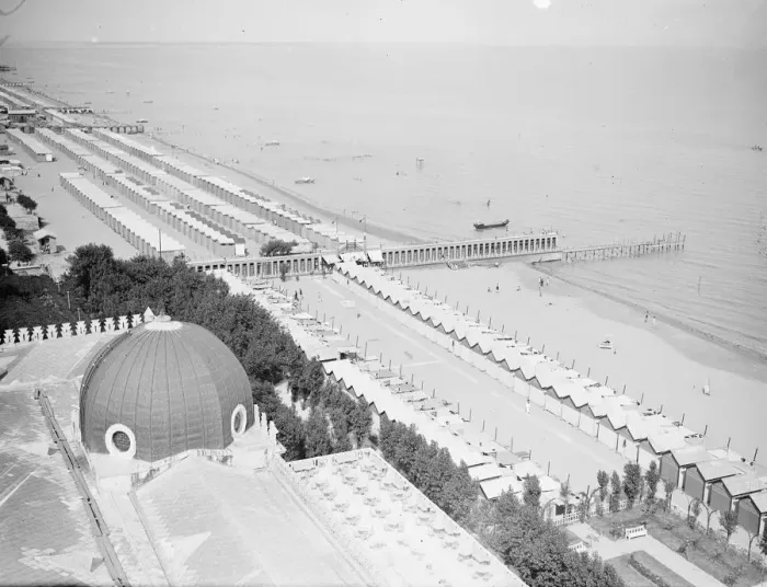 Framed Print : The Lido beach taken from Excelsior Hotel 25 August 1926