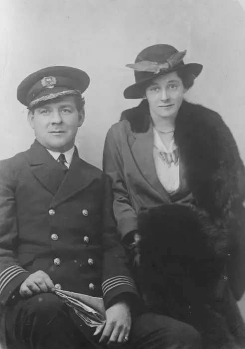 Framed Print : Lifeboats world voyage. Captain G Everett Hitchens, who with two other Cornishmen Framed Print : Lifeboats world voyage. Captain G Everett Hitchens, who with two other Cornishmen