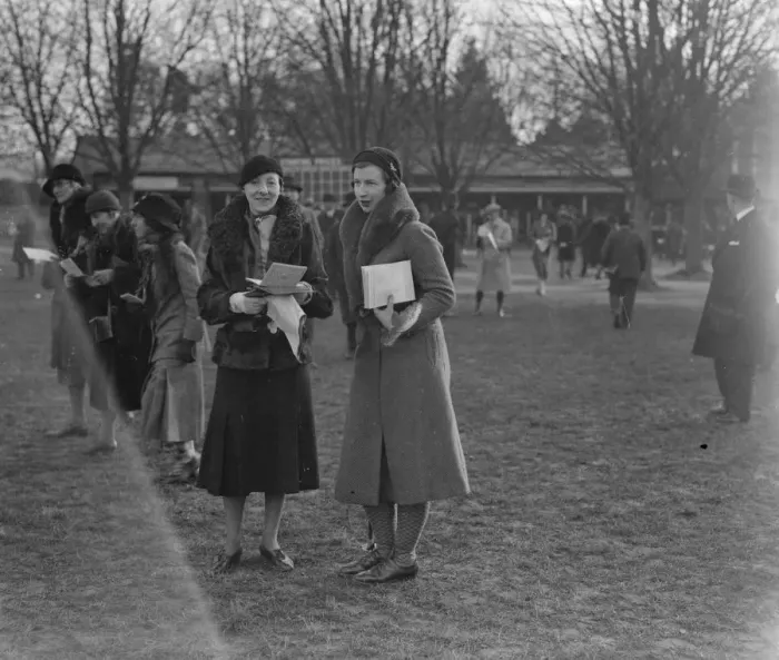 Framed Print : At Lingfield Park racecourse, Surrey, Mrs Dick Thrall and Mrs Cecil Brownhill 16th Framed Print : At Lingfield Park racecourse, Surrey, Mrs Dick Thrall and Mrs Cecil Brownhill 16th
