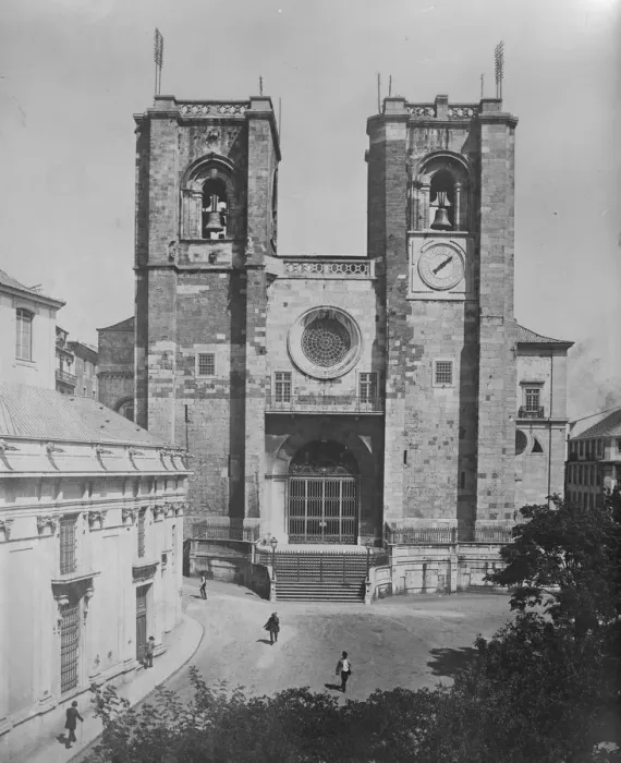 Framed Print : Lisbon The Caathedral ( se Patriarchal ) 8 April 1927 Framed Print : Lisbon The Caathedral ( se Patriarchal ) 8 April 1927