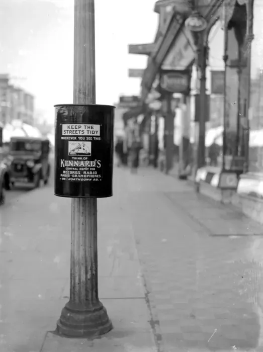 Framed Print : Litter Bin in Margate, Kent. 1933 Framed Print : Litter Bin in Margate, Kent. 1933