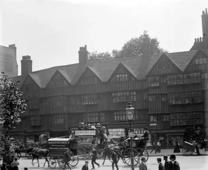 Framed Print : London. Old Holborn, Staple Inn in 1900 1900 Framed Print : London. Old Holborn, Staple Inn in 1900 1900
