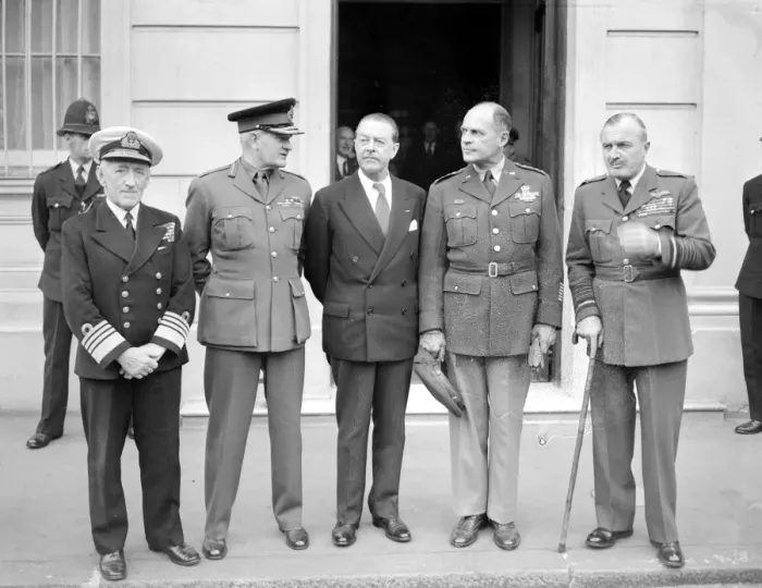 Framed Print : London: Posing outside No 1 Carlton Gardens, London residence of the Defence Minister Framed Print : London: Posing outside No 1 Carlton Gardens, London residence of the Defence Minister