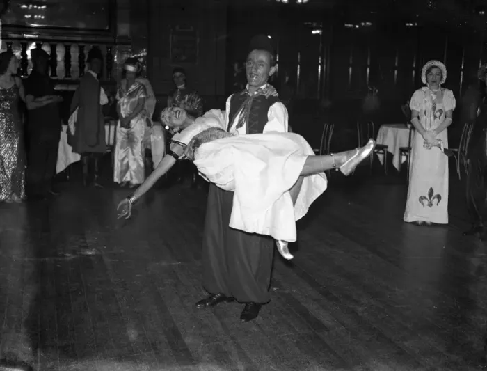 Framed Print : London sketch club dance at the Wharncliffe rooms Framed Print : London sketch club dance at the Wharncliffe rooms