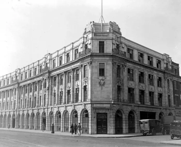 Framed Print : London. Upsons Building, Great Dover Street. 10 July 1934