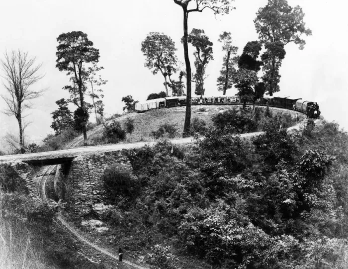 Framed Print : The loop Agony Point on East Bengal Railway 1894-98 Framed Print : The loop Agony Point on East Bengal Railway 1894-98