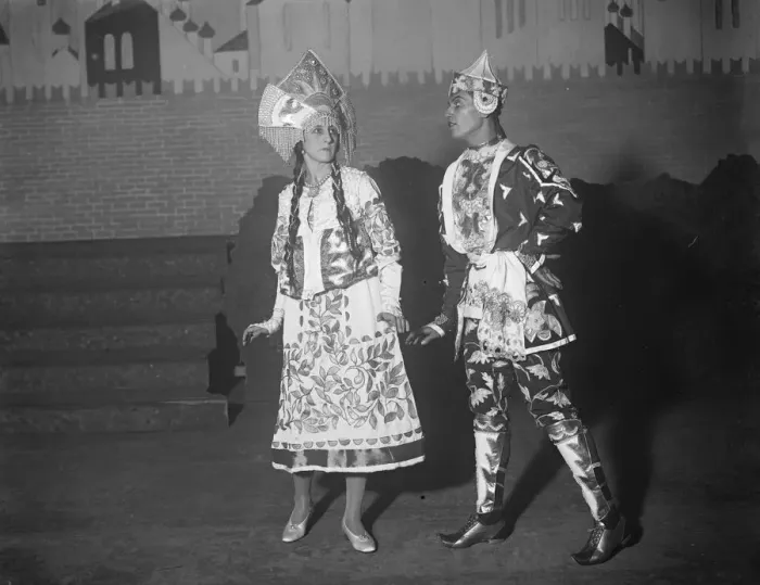 Framed Print : Lopokovas return to the stage. Lubov Tchernicheva ( the beautiful Tzarenna ) Framed Print : Lopokovas return to the stage. Lubov Tchernicheva ( the beautiful Tzarenna )