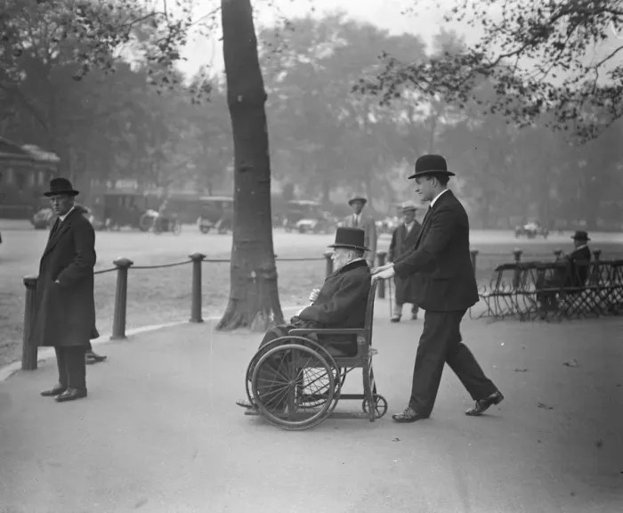 Framed Print : Lord Merseys wheel chair visits to the park. Lord Mersey ( 83 ), whose last Framed Print : Lord Merseys wheel chair visits to the park. Lord Mersey ( 83 ), whose last