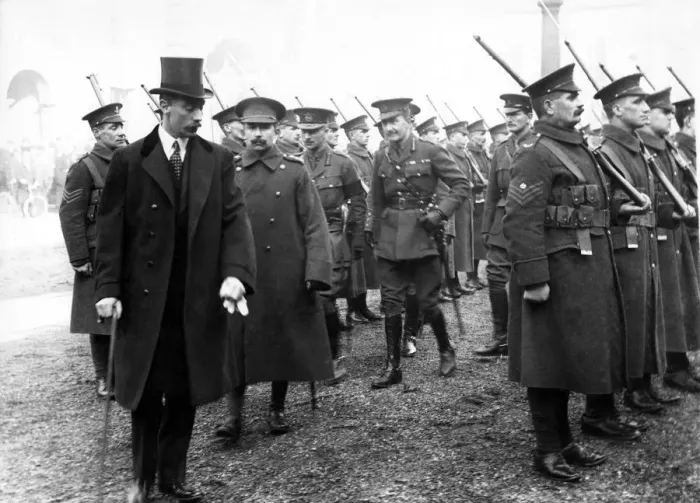 Framed Print : Lord Wimborne, Lord Lieutenant of Ireland, inspecting Troops Dublin Castle Ireland Framed Print : Lord Wimborne, Lord Lieutenant of Ireland, inspecting Troops Dublin Castle Ireland