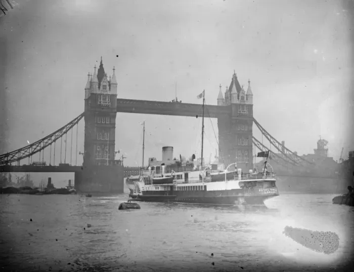 Framed Print : Luxury Thames pleasure steamer arrives in the Thames. The luxury Thame pleasure steamer Framed Print : Luxury Thames pleasure steamer arrives in the Thames. The luxury Thame pleasure steamer