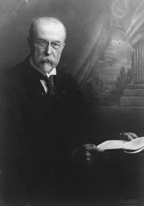 Framed Print : M Masaryk Czechoslovakian famous President 15 October 1923 Framed Print : M Masaryk Czechoslovakian famous President 15 October 1923